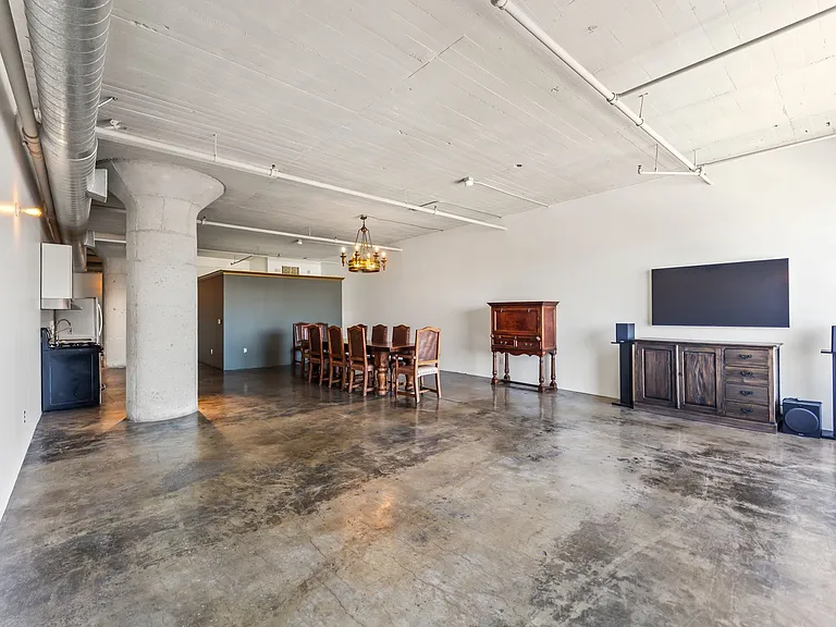 1855 Industrial St — Photo 9