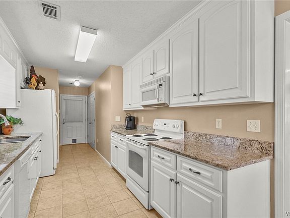 5th image of 793 Weatherby Dr
