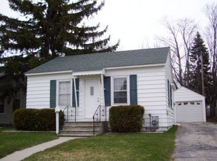 928 N 7th Ave, Sturgeon Bay, WI 54235