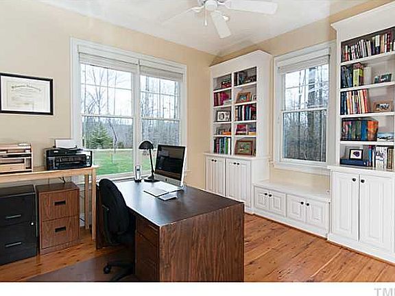4th image of 308 Fox Hill Farm Dr