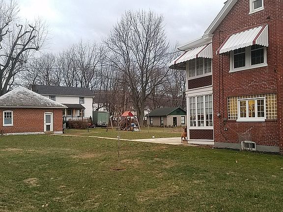House 1, Garage, & House 2