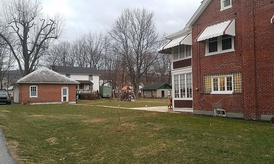 House 1, Garage, & House 2