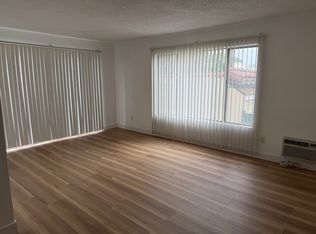 217 S Arnaz Dr, Beverly Hills, CA 90211