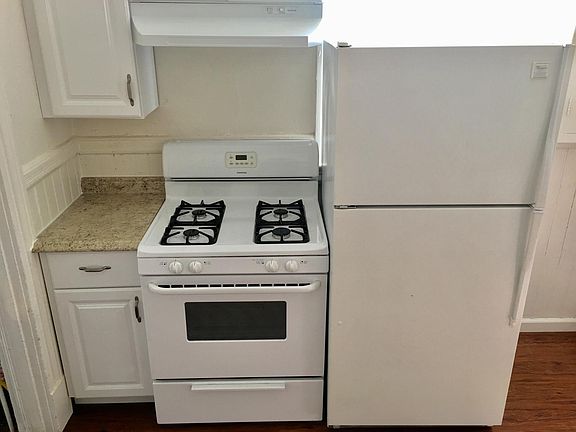 2nd image of 34 W Willow St