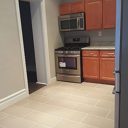 Tile kitchen floor