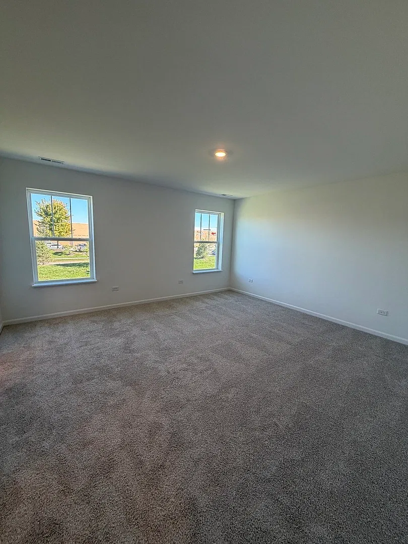 3 bed, 2.5 bath, 1840 sqft, $2,900 — Photo 4