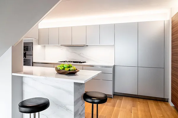 Sold by Time Equities, Inc. | media 33