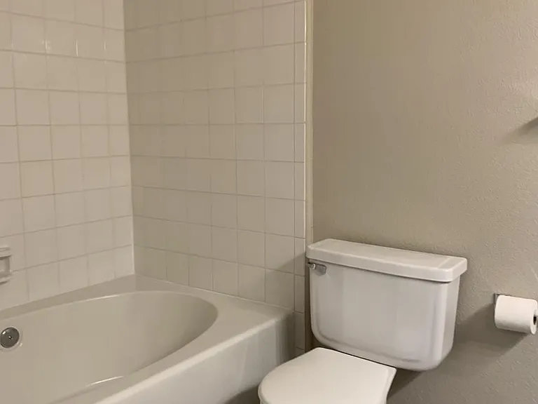 Soaking tub