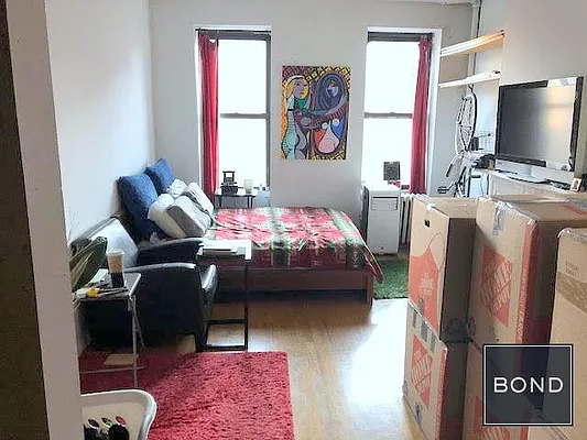 Rented by Bond New York | media 12