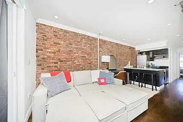 Rented by Living New York