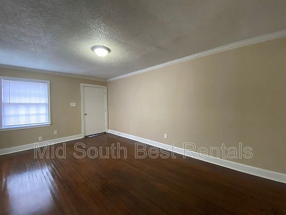 2nd image of 1024 Springdale St