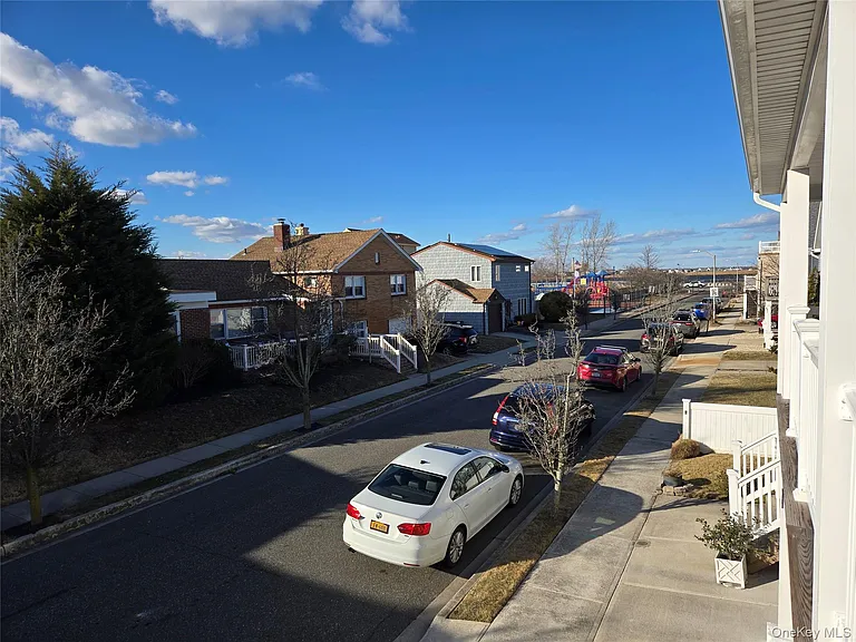 70 Harmon St — Photo 24
