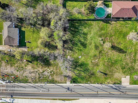 4th image of 451 N Jim Miller Rd