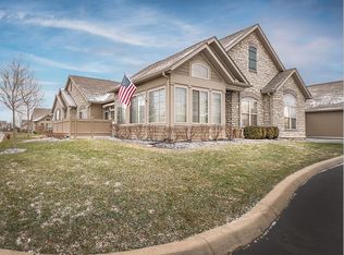 410 Stoneshire Loop, Pataskala, OH 43062