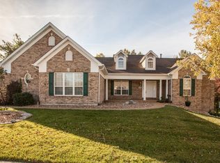245 Greenburn Dr, Weldon Spring, MO 63304