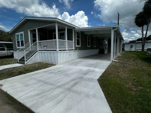 900 9th Ave E #21, Palmetto, FL 34221