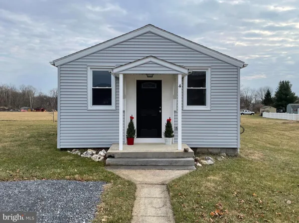 4 E Hunting Creek Dr, Thurmont, MD 21788