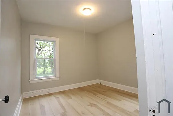 1 bed, $1,050 — Photo 4
