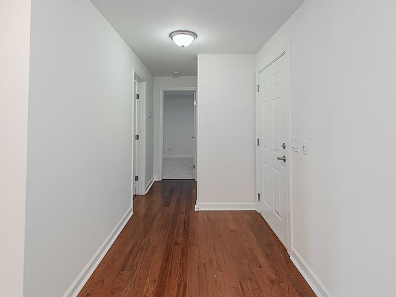 5th image of 5630 Pershing Ave Unit 53