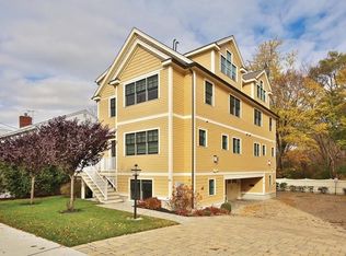30 Meadowbrook Rd, Brookline, MA 02467