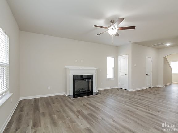2nd image of 123 Spring Knoll Dr