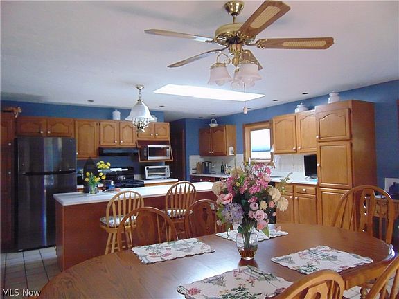 4th image of 2090 Ridgebury Dr