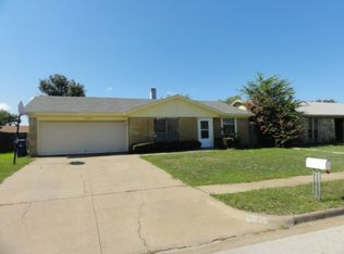5924 Nanci Dr, Watauga, TX 76148