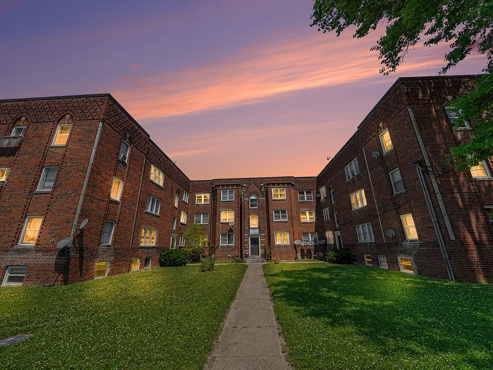 564 Glenwood Ave #34