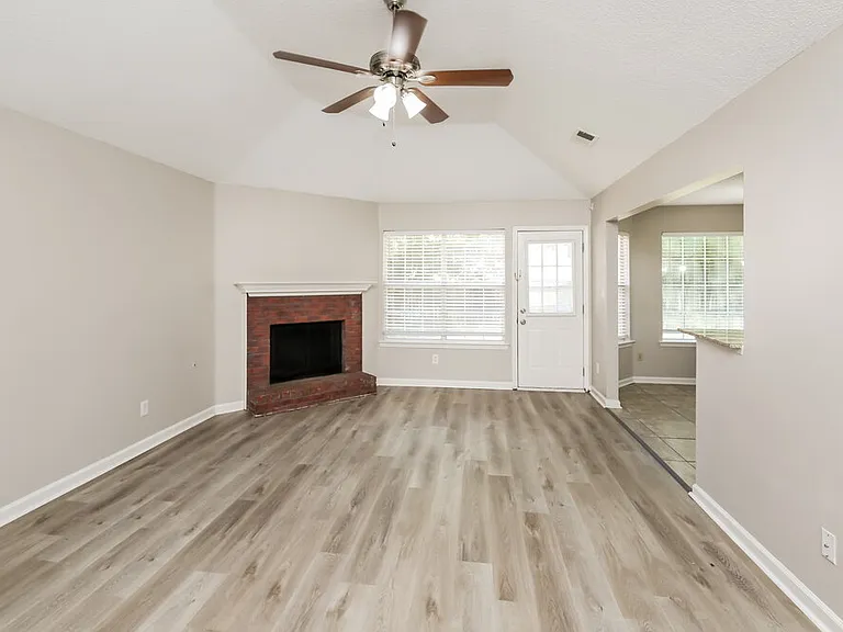 956 Jessica Lauren Cv — Photo 5