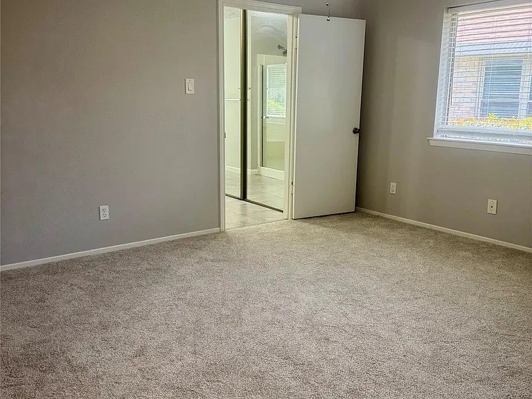 15702 Roxton Ridge Dr — Photo 18