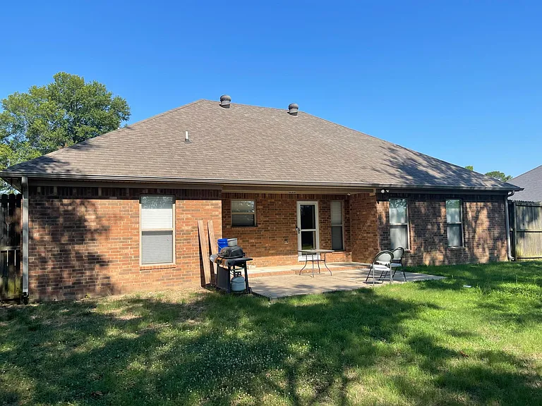 1460 Storie Dr — Photo 20
