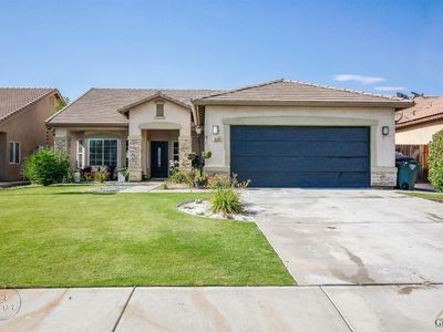 806 New Zealand Dr, Bakersfield, CA, 93307