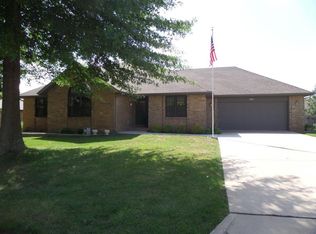 405 N Niangua Dr, Nixa, MO 65714