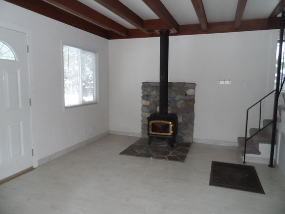 5th image of 699 Chapel Ln