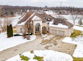 6843 Daly Rd, Dexter, MI 48130