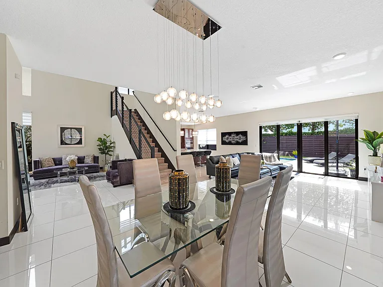 15451 NW 88th Ave — Photo 12