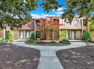 631 Skinnersville Rd #F, Buffalo, NY 14228