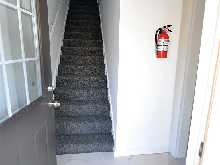 610 Union St #2 — Photo 2