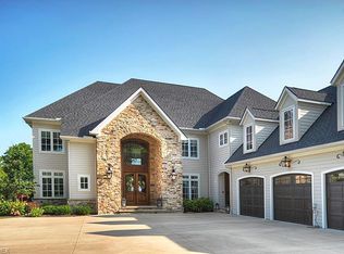 31944 Lake Rd, Avon Lake, OH 44012