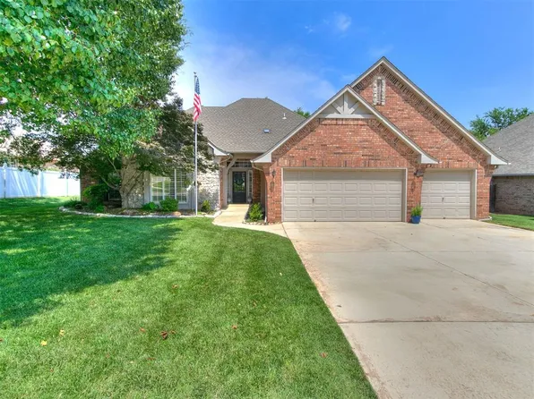 2601 Ashehollow Ln, Edmond, OK 73034