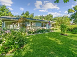 1007 Hickory Rd, Woodstock, IL 60098