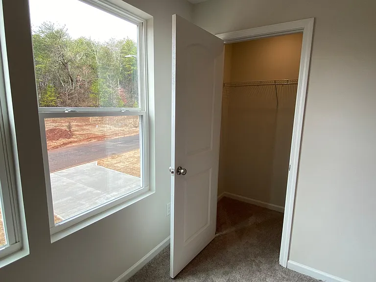 1542 Catskill Way — Photo 20