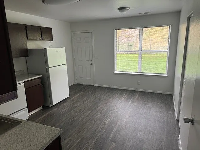 Mulberry Park Apartments — Photo 53