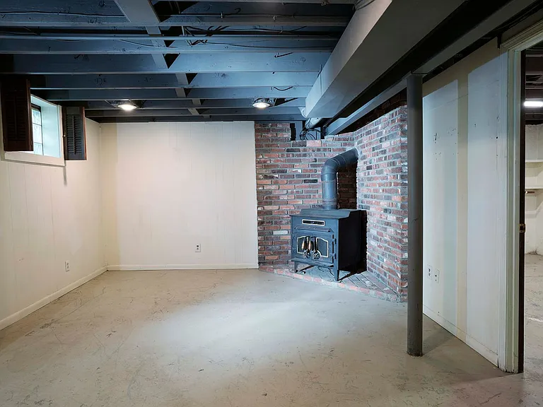 5540 N Garfield Ave — Photo 8