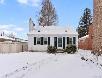 23621 Lawrence Ave, Dearborn, MI, 48128