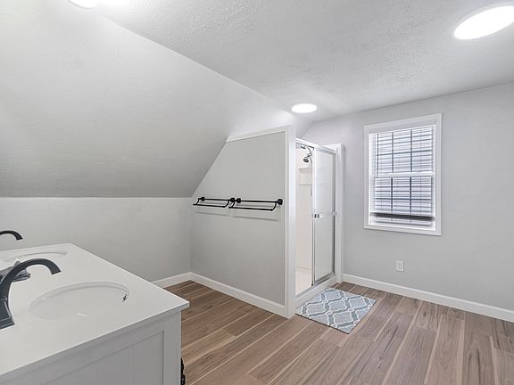 2nd image of 203 Owens St