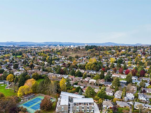 4th image of 1720 Fairfield Rd #105