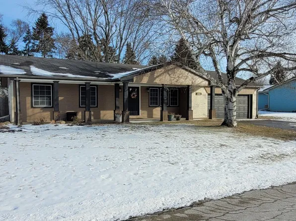 204 N Cheyenne Dr, Warsaw, IN 46582