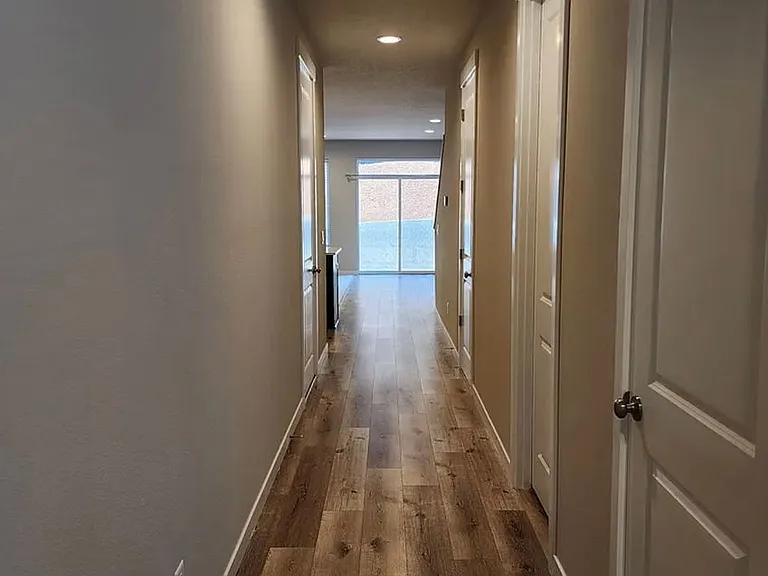5333 NW Torchcrest Pl — Photo 2