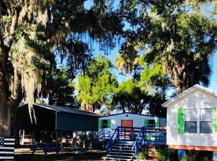 185 SE 240th St, Old Town, FL 32680